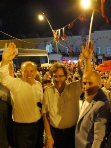 Büyükçekmece'den Tüm Dünyaya Demokrasi Dersi