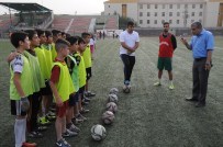 LOKMAN EKİNCİ - Cizreli Sporcular Futbol Şenliğine Davet Edildi