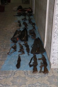 Nusaybin'de Terör Örgütüne Ait Cephane Ve Terörist Cesetleri Bulundu
