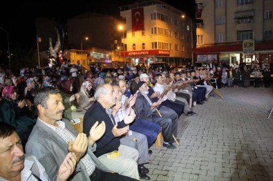 Oltu'da Demokrasi Nöbeti Devam Ediyor