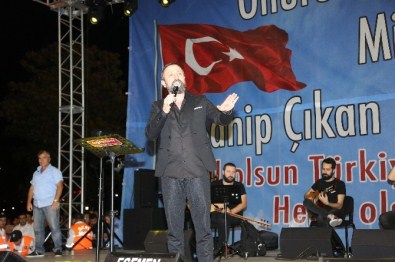 Şahinbey'den Demokrasi Nöbetçilerine Moral