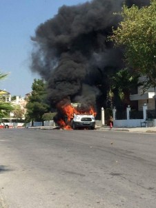 Seyir Halindeki Ambulans Alev Topuna Döndü