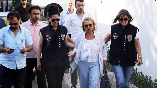 Nazlı Ilıcak İstanbul Asayiş Şube Müdürlüğü'ne getirildi
