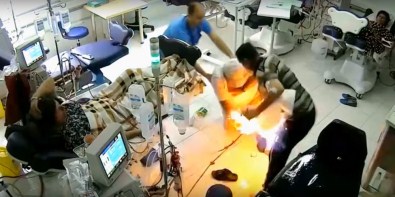 Tartıştığı adamı benzin döküp yaktı