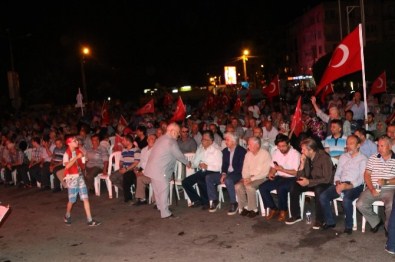 Akhisar'daki Demokrasi Nöbeti 12'Nci Gününde