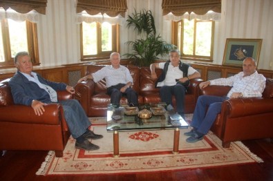 Emekli Orgeneral Atilla Ateş, Başkan Arslan'ı Ziyaret Etti