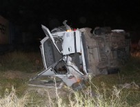 YÜK TRENİ - Niğde'de hemzemin geçitte kaza: 5 ölü