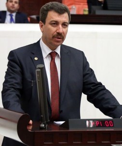 MHP'li Erdoğan; 'Darbecilere Geçit Vermeyen Türk Milletinin Vekili Olmaktan Gurur Duyuyorum'