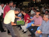 TAŞKıN KıLıÇ - Demokrasi Nöbetçilerine Çorba İkramı