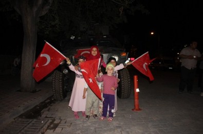 Iğdır'da Demokrasi Nöbeti Devam Ediyor