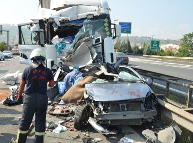 TIR'lar Otomobili Presledi Açıklaması 1 Ölü, 7 Yaralı