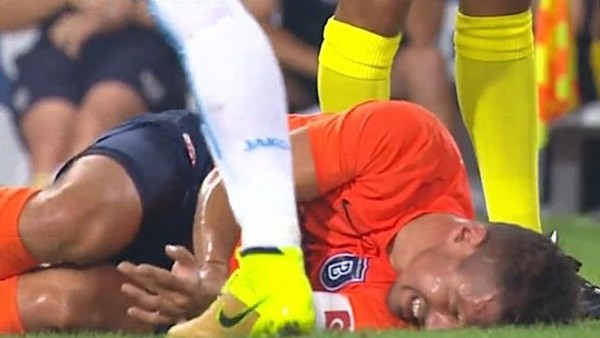 Emre Belözoğlu sakatlandı!Kimse oralı bile olmadı