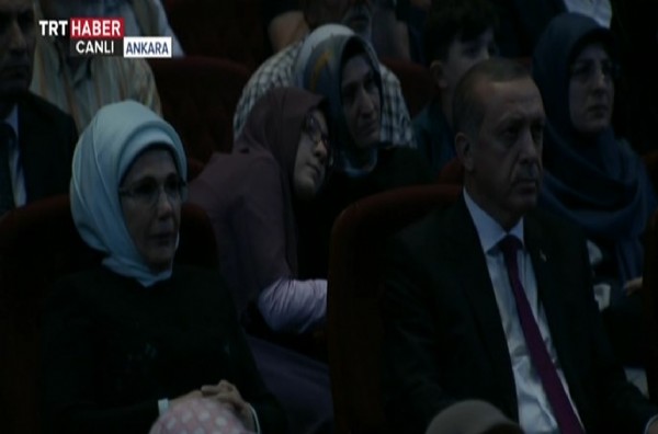 Şehitleri anma programında gözyaşları sel oldu