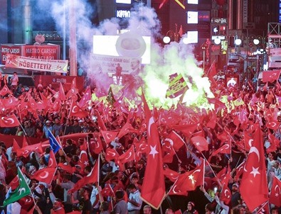 Avrupalı Türkler demokrasi mitinginde birlik olacak