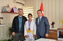 CENK EREN - Bilecikli Başarılı Judocu Türkiye 3'Üncüsü