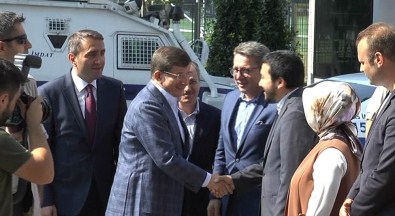 Davutoğlu AK Parti İstanbul İl Başkanlığında