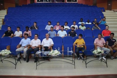 SDÜ'deki Yabancı Öğrencilere Darbe Girişimi Anlatıldı