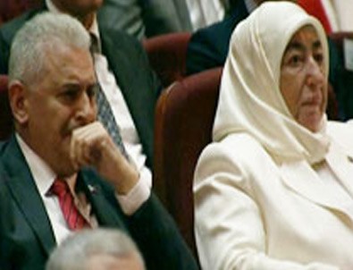 Şehitleri anma programında gözyaşları sel oldu