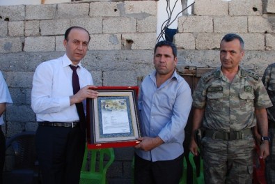 Şehit Uzman Çavuş Yusuf Atal'ın Ailesine Şehadet Belgesi Takdim Edildi