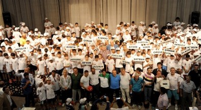 Türkiye'nin Yıldızları Futbol Şöleni Konya'da