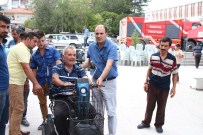 YUNAK BELEDİYESİ - Yunak'ta 10 Engelliye Akülü Tekerlekli Sandalye