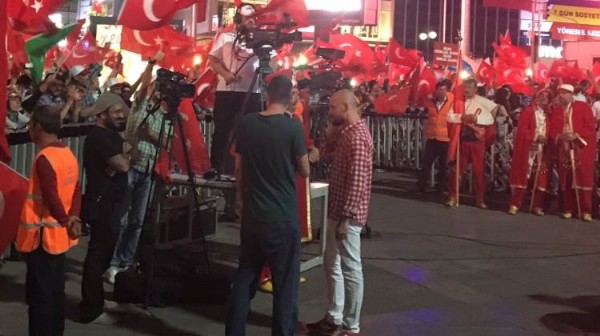 Atalaya Demirci'nin hesabı hacklendi