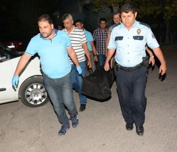 Aksaray'da Uyuşturucu Kullanan Bir Genç Öldü, Bir Genç De Koma Girdi