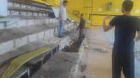 GÖKHAN KARAÇOBAN - Alaşehir'de Sezon Öncesi Spor Salonu Bakımdan Geçti