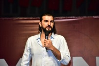 Kurtlar Vadisinin Şamil'i Manisa'daki Demokrasi Nöbetine Katıldı