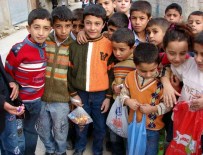BAYRAM ŞEKERİ - Erzurumlu Çocukların Kadim Geleneği Arefelik Toplamak