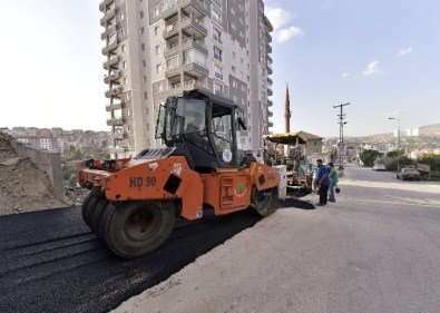 Mamak'ta Asfalt Çalışmaları Devam Ediyor