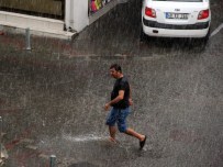 BAYRAM ALIŞVERİŞİ - Muğla'da Yağmur Sürprizi