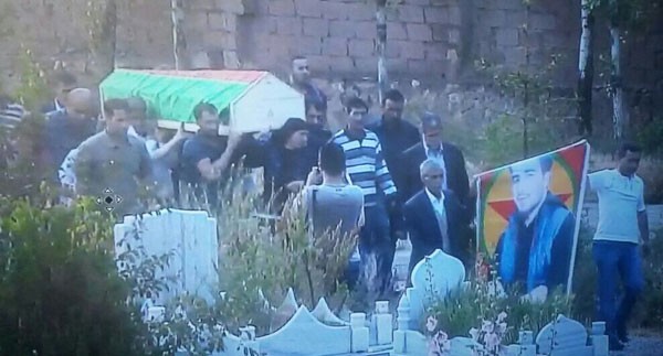 HDP milletvekilleri PKK'lının cenaze töreninde