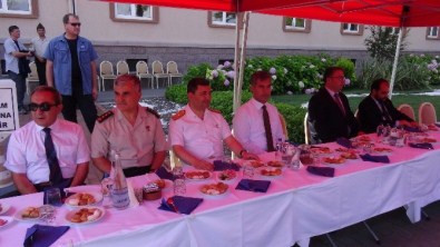 Çanakkale'de Protokol Bayramlaştı