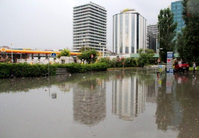 E-5 Sular Altında Kaldı