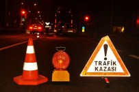 BAYRAM ALIŞVERİŞİ - Nazilli'de Trafik Kazaları Açıklaması 1'İ Ağır 9 Yaralı!