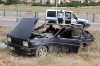 Otomobil Taktla Attı Açıklaması 2 Yaralı