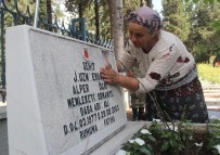 UZMAN ERBAŞ - Şehit Annesinin Feryadı Askeri Ağlattı