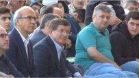 AHMET DAVUTOĞLU - 'Teröre Karşı Omuz Omuza Vermek Zorundayız'