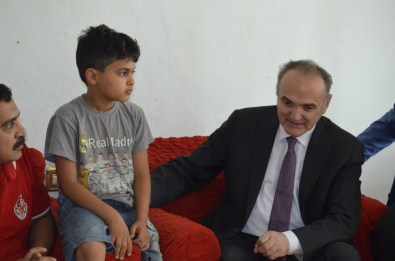 Bakan'dan Bayram Hediyesi