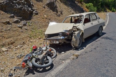 Adana'da Trafik Kazası Açıklaması 4 Yaralı