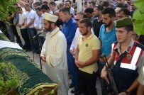 OKTAY ÖZTÜRK - Kocaeli'de Aynı Kazada Ölen 3 Genç Yan Yana Defnedildi