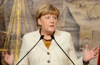 PROVOKASYON - Merkel'den 'İncirlik' Açıklaması