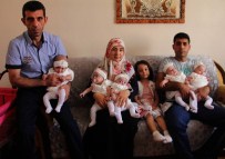 FATIH YıLMAZ - Bayramda Misafirlerini Beşizleriyle Ağırlıyorlar