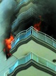 GIRNE - Efeler'de 9 Katlı Binada Çıkan Yangın Korkuttu