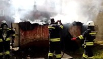 MAHALLE MUHTARLIĞI - Muhtarlık Binasından Çıkan Yangın Mahalle Sakinlerini Korkuttu