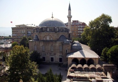 Osmanlı Şaheseri Pertev Paşa Camii 437 Yıldır Sapasağlam Ayakta