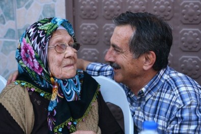 Tepebaşı'nın İftarları Bu Yılda Halkın Sofrası Oldu