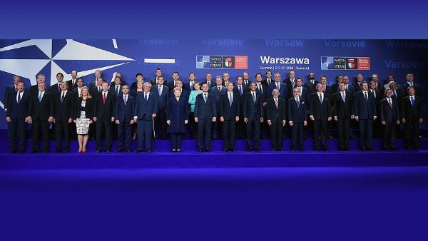 Cumhurbaşkanı Erdoğan, NATO Zirvesi'nde aile fotoğrafında