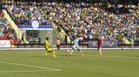 SALİH UÇAN - Fenerbahçe Hazırlık Maçında Romen Rakibini Mağlup Etti